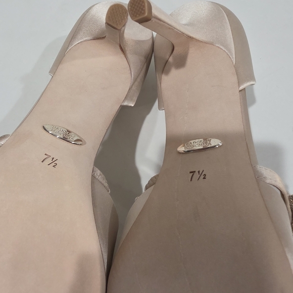 Badgley Mishcka Nathalie D'orsay Pumps - Picture 7 of 7